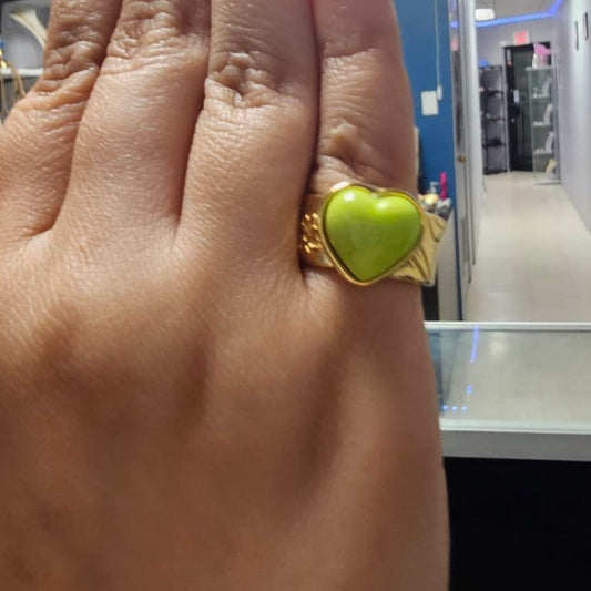 Green Heart Gold Ring Tucco