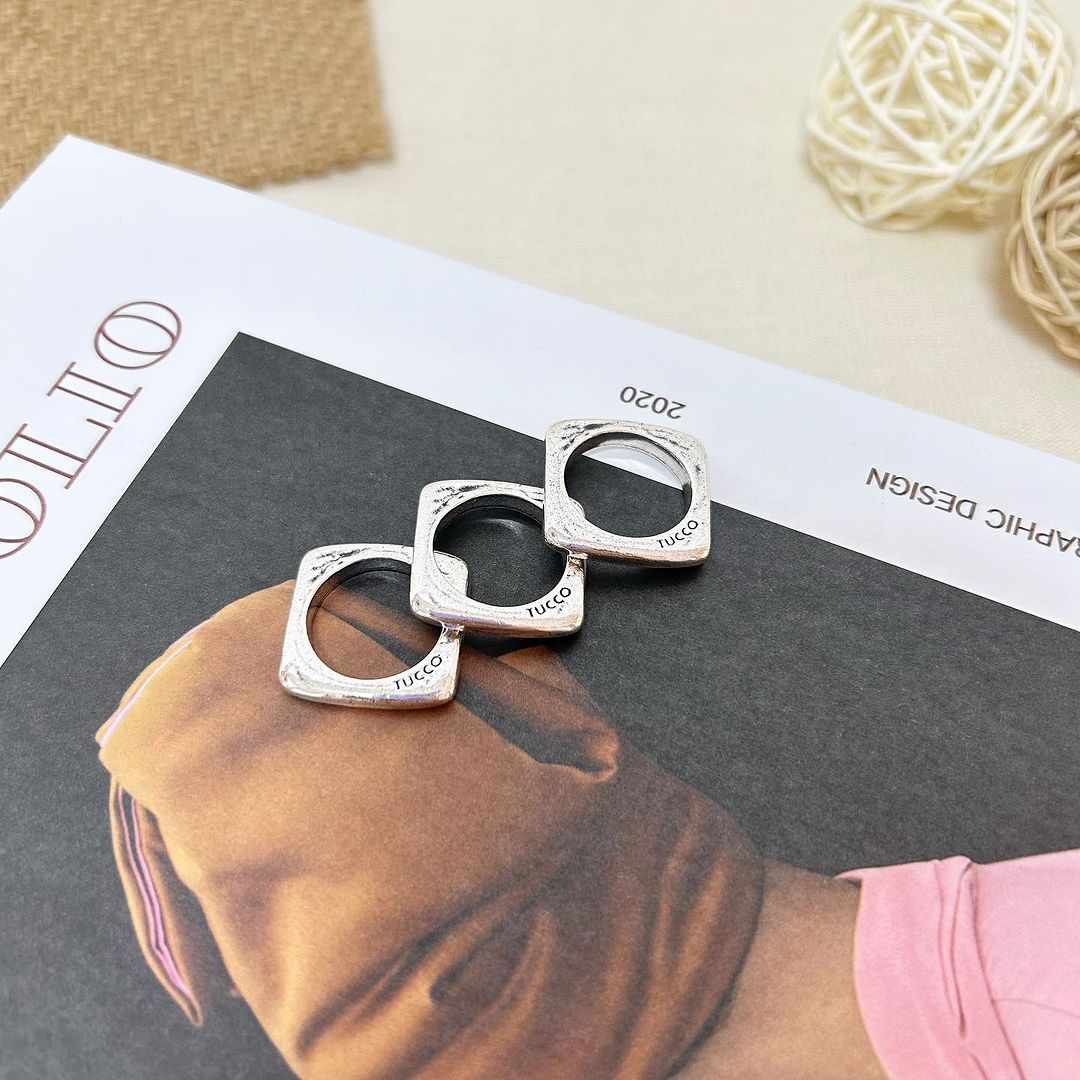 Square Ring Tucco